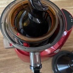 お値下げ中！ 美味しいジュース！ホールスロージューサー の画像