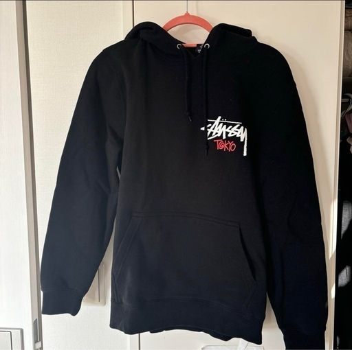 ストゥーシー東京限定パーカー