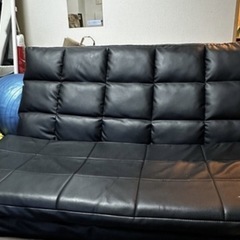1.5万▶︎0円　ソファーベッド
黒の画像