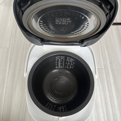 TOSHIBA   真空IH 炊飯器 の画像