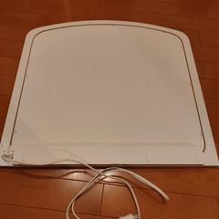 ドレッサーの鏡の部分の画像
