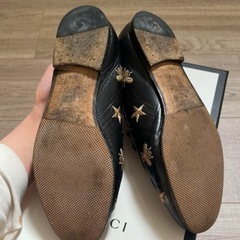 グッチ レザー ホースビット スター bee ローファーの画像
