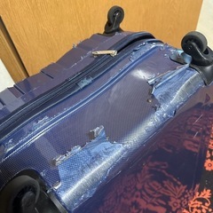キャリーケースジャンク品の画像