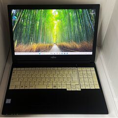 FUJITSU ノートパソコンの画像