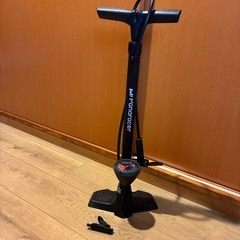 定価2,500円ほど　panaracer 空気入れ