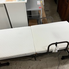 Y2505-690 折りたたみ電動リクライニングベット 動作確認...