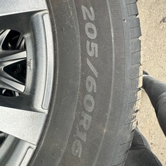 夏タイヤホイール付
205/60Ｒ16 22年製　laufennの画像