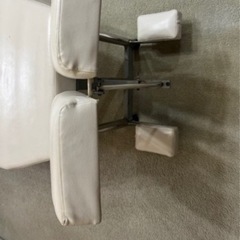 ②
治療用ベット（特注品）の画像