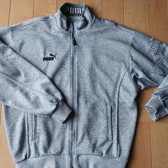 PUMAジャージ上下の画像