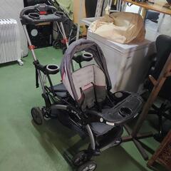 BabyTrend　シットアンドスタンド 　2人乗りベビーカー