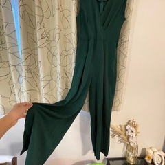 オールインワン　グリーン　ワイドパンツの画像