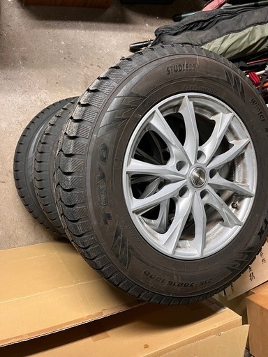【31日まで】デリカ　D5 TOYO TRANPATH TX 215/70R16 