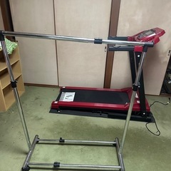 ハンガーラックの画像