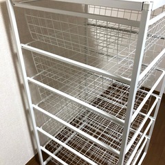 IKEA 大型 ワイヤー シェルフ 収納棚 ヨナクセル 
シンプルの画像