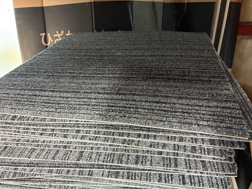 【売約済み】タイルカーペット　LIFELEX 53枚　50cm×50cm グレーストライプ　開梱済み未使用品