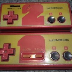 ツインファミコン ジャンク ACアダプタ、コンポジットケーブル付属の画像