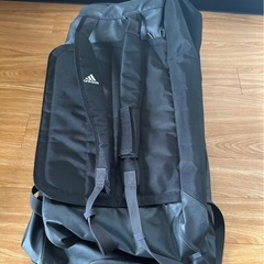 adidasボストンバックの画像