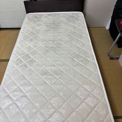 シングルベッド（マットレス付き）