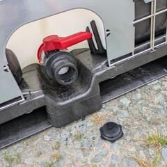 【値下げ】在庫あと5個　IBCコンテナ　水タンク　目盛り付　1000Lの画像