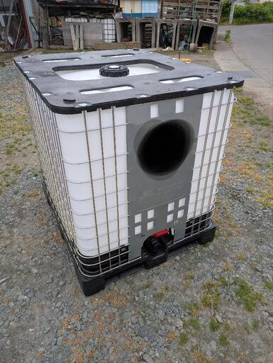 値下げ】在庫あと5個 IBCコンテナ 水タンク 目盛り付 1000L