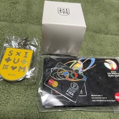 ピンバッチ　キーホルダー