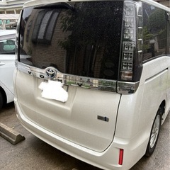 中古　ヴォクシーハイブリッド　2015年式　14.9万キロ　無事故車の画像