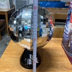 ジャンク品　
ミラーボールの画像