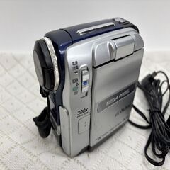 ジャンク ビクター Victor デジタルビデオカメラ GR-DX117 MEGA PIXEL 300X◆取りに来て頂ける方♪の画像
