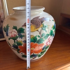 花瓶　壺　おまけつけますの画像