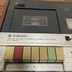 アンティーク　レトロなカセットデッキの画像