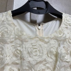 お譲り先決定！【訳あり】結婚式　ドレス　ノースリーブ　オフホワイト×ボルドーの画像