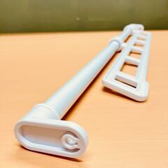 NITORI スライドで出し入れできる「押入れ便利ハンガー」設置寸法70.5～110cm（中古品）の画像