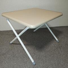 カインズ　折りたたみミニテーブル　ロータイプの画像