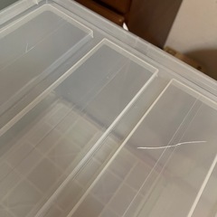 プラスチック 衣類ケース(交渉中)の画像