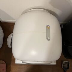 正常に動くの猫の自動トイレを5,000円で引き取ってくれる方を募集です。の画像