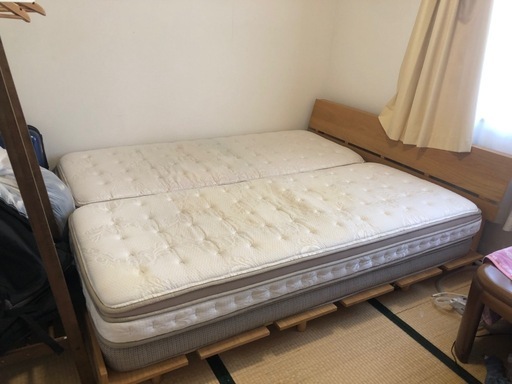 クイーンベッド（定価14万円）清掃済