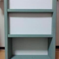 ほろほろ森　絵本棚