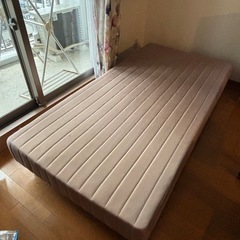 シングルベッド