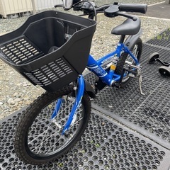 子供用自転車　16インチ　補助輪付き　5月30日まで限定の画像