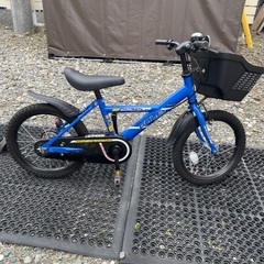 子供用自転車　16インチ　補助輪付き　5月30日まで限定の画像