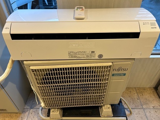 福岡市直接渡し可能　FUJITSU【AS-B221L】富士通 nocria ノクリア ルームエアコン 2.2kW おもに6畳用 2021年製