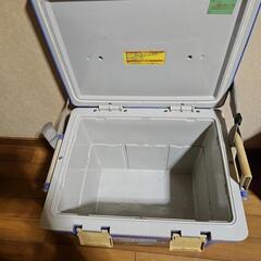 クーラーボックス31.7リッターの画像