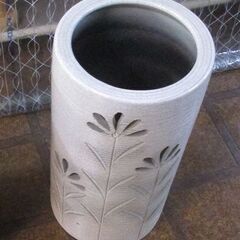 値下げしました！家具大処分まもなく完売！陶器の傘立て。の画像