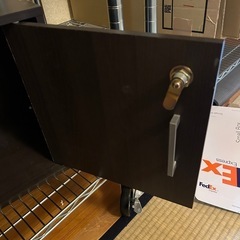 【取引者決定】鍵付きカラーボックス　訳ありの画像