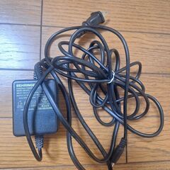BEHRINGER XENYX Q802USB アダプター付きの画像