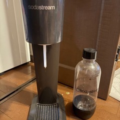 3回使用　炭酸ガス付き　ソーダストリーム  GENESIS 