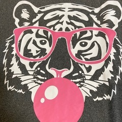 値下げ 未使用 新品 SHEIN  Tシャツ Sサイズの画像