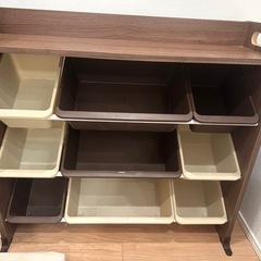 子どものおもちゃ入れ、収納
