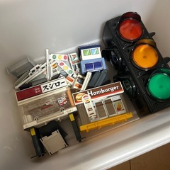 信号機とトミカタウン
のお店など