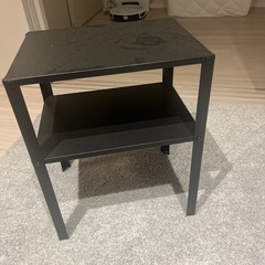 【無料】IKEAサイドテーブルKNARREVIK クナレヴィーク